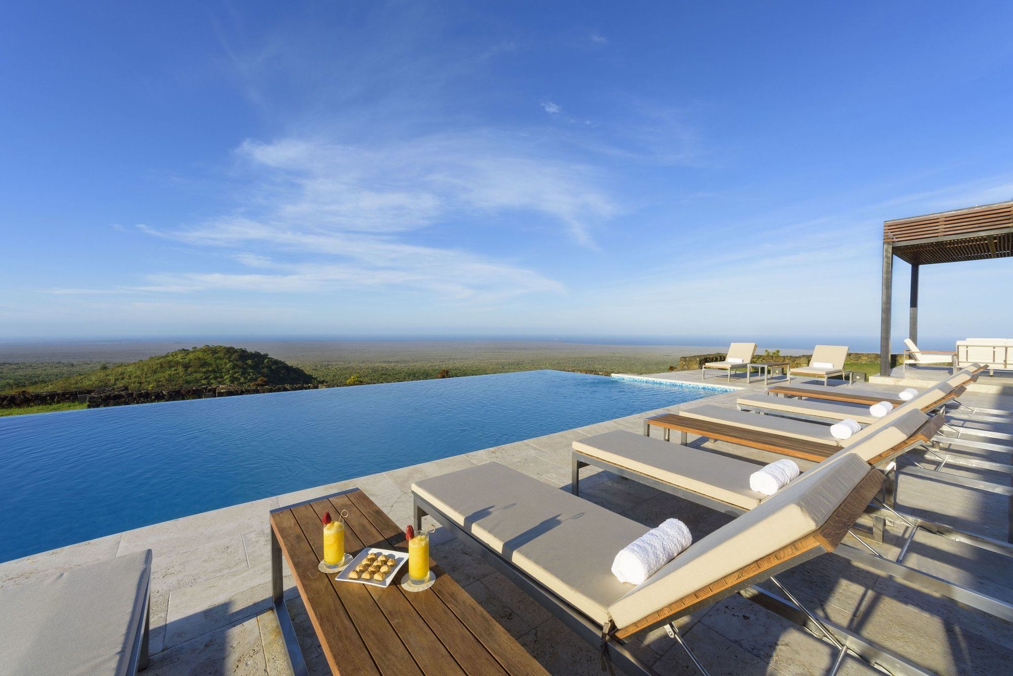 Pikaia Lodge Santa Cruz Island Экстерьер фото