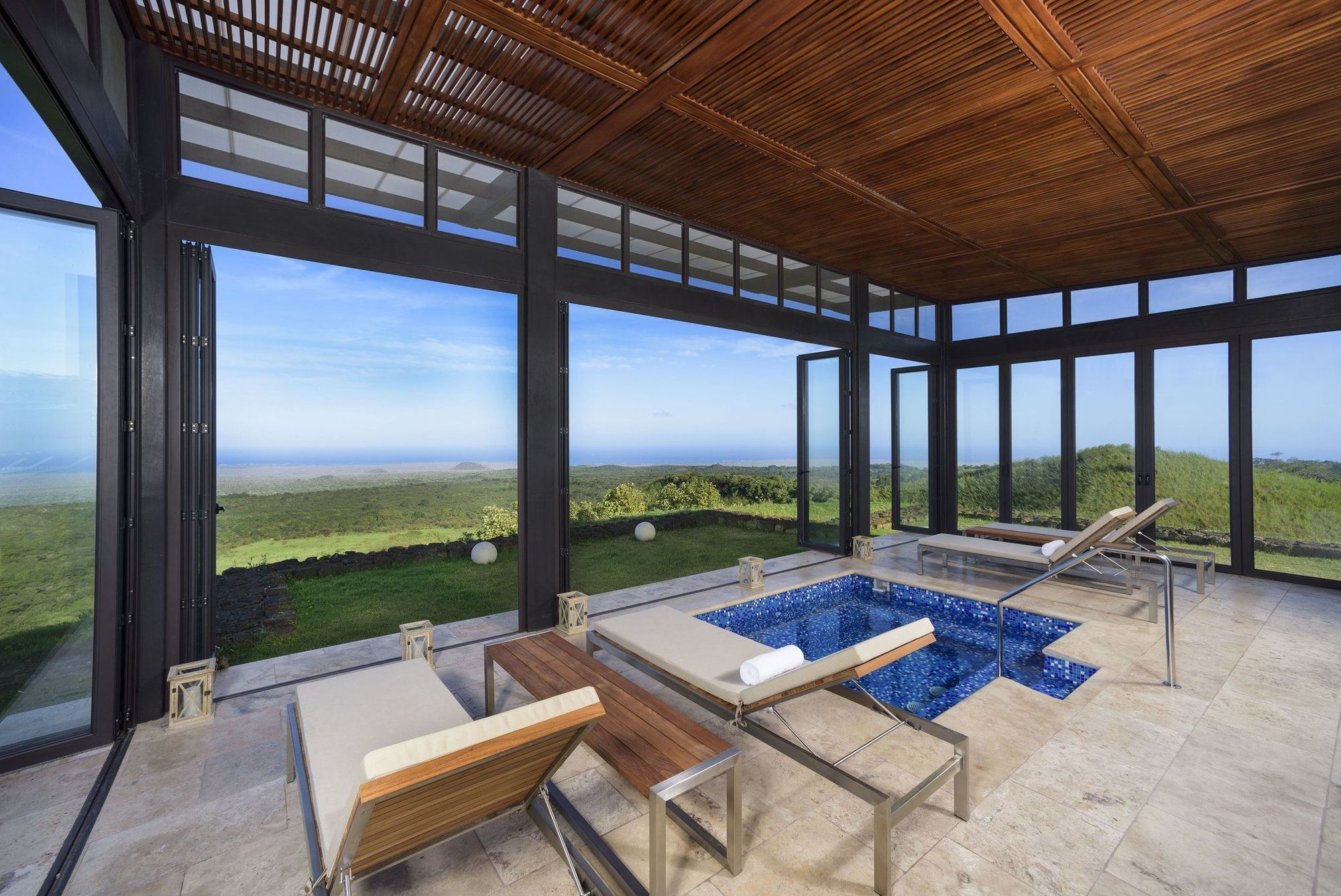 Pikaia Lodge Santa Cruz Island Экстерьер фото
